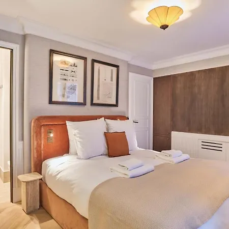 Le Prestige Paris
